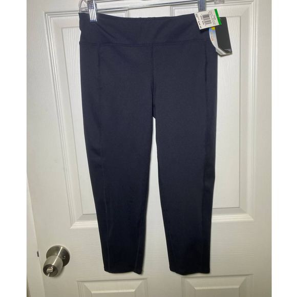 TYR Solid Black Capri leggings size M (8) NWT - Picture 1 of 6